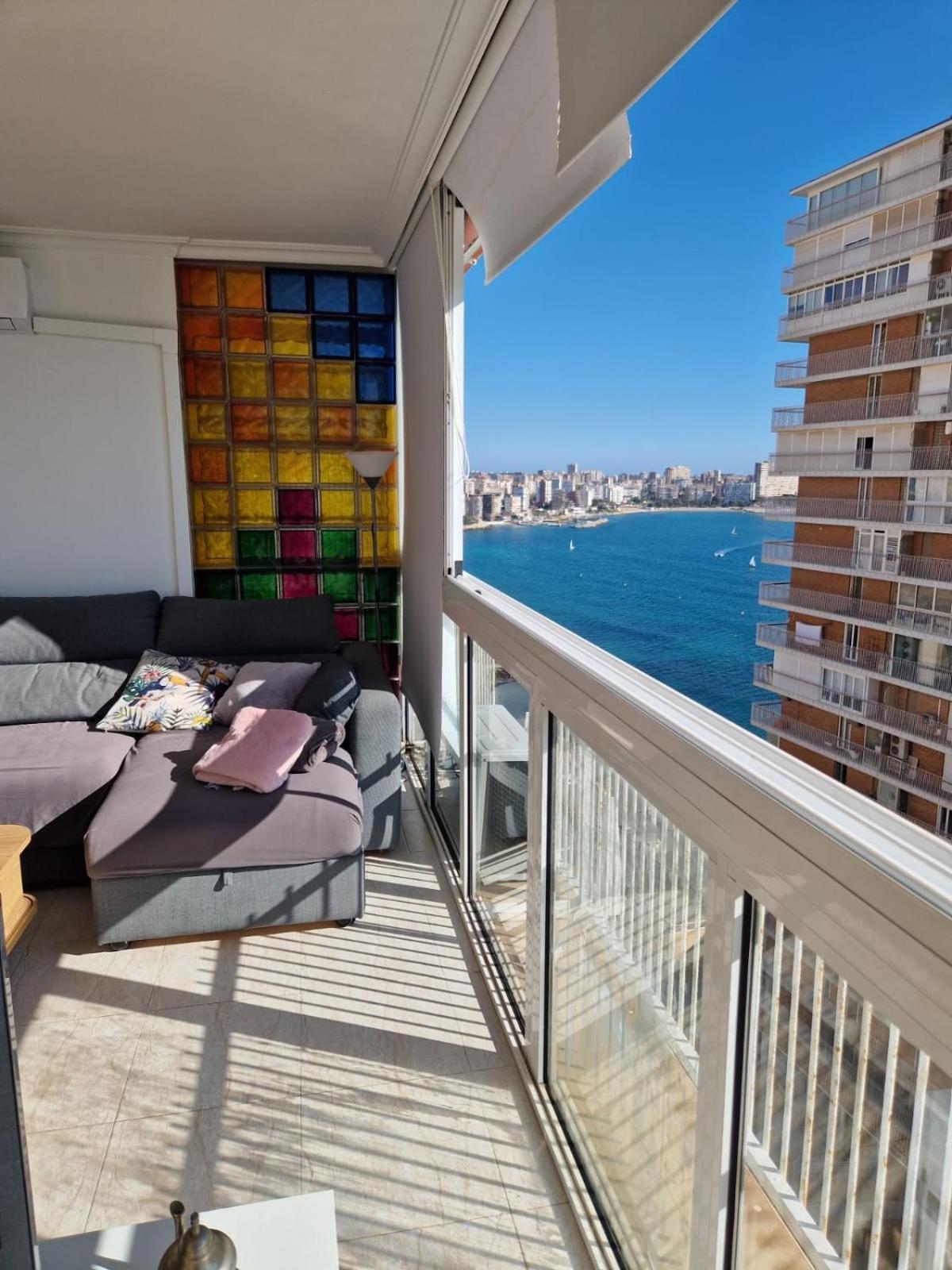 Vistas Al Mar. Gran Salon. Playa A 1 Minuto. Wifi Lägenhet Alicante Exteriör bild