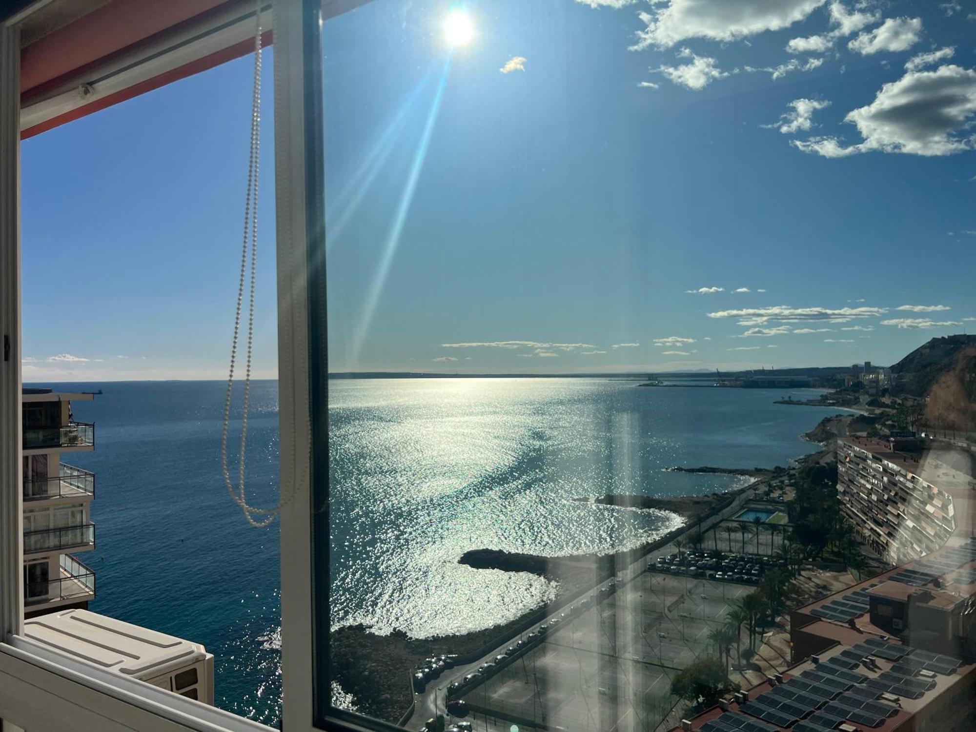 Vistas Al Mar. Gran Salon. Playa A 1 Minuto. Wifi Lägenhet Alicante Exteriör bild
